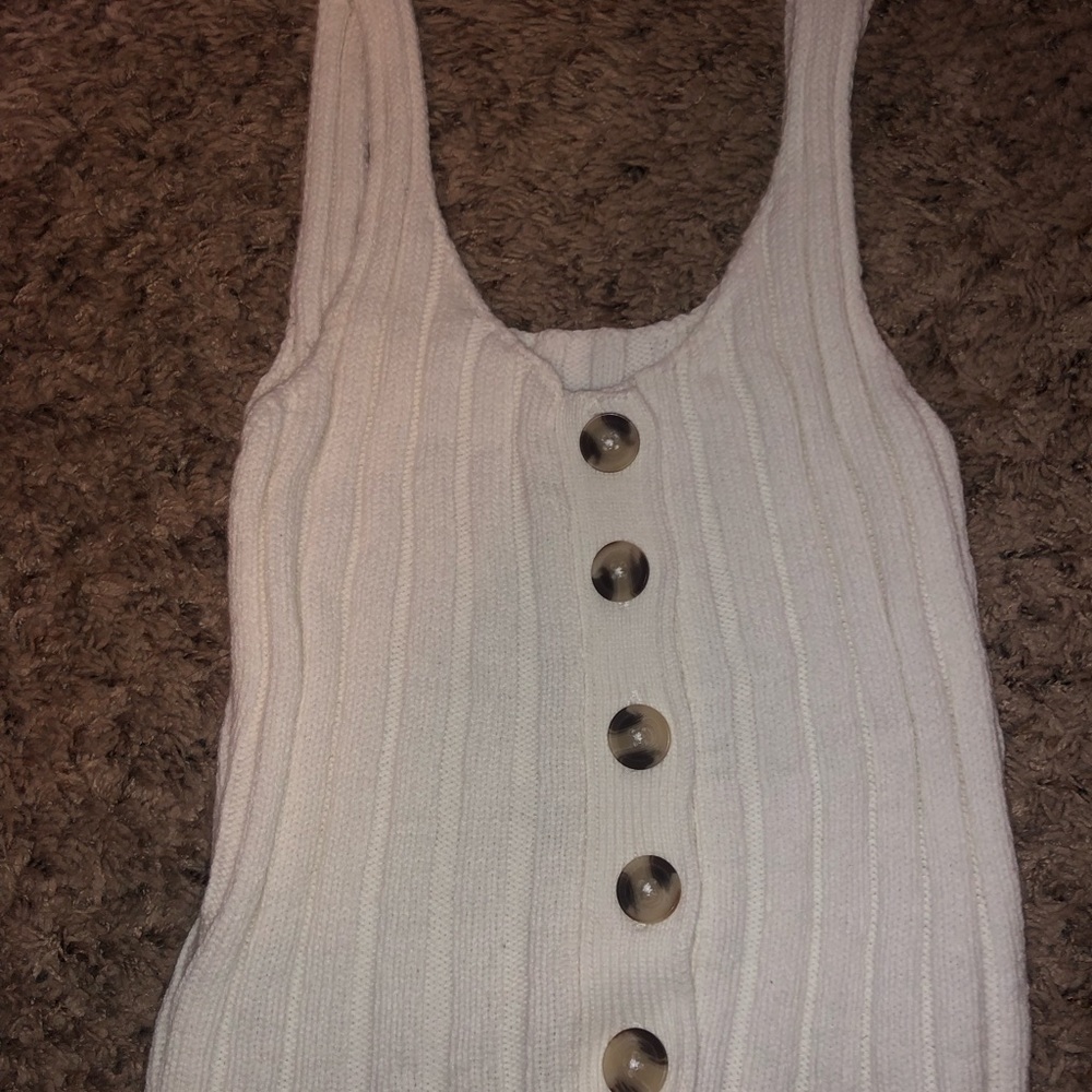 WILD FABLE WHITE TANK SIZE SMALL